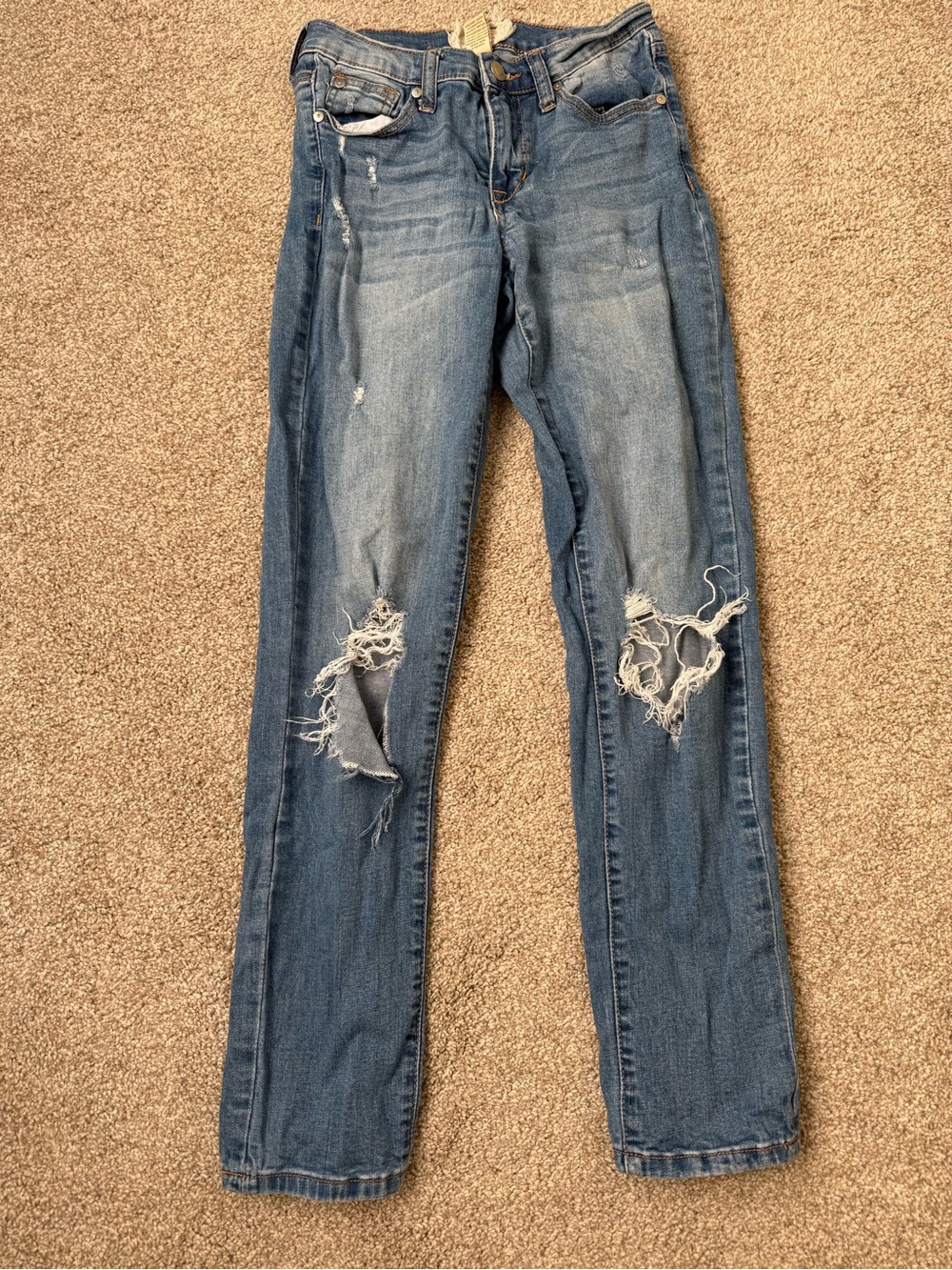 Altar'd State Women's Distressed Light Blue Skinny Jeans